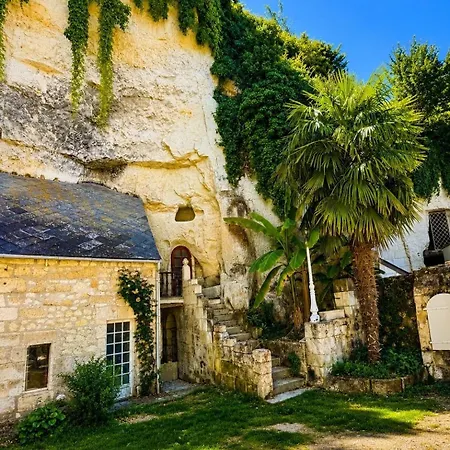 Evasion Troglodytes Au Coeur Des Chateaux De Loire Parnay